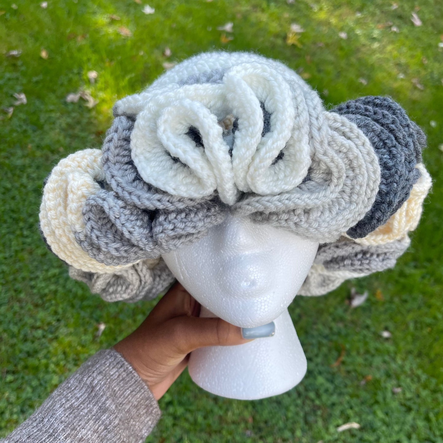 Frost Signature Ruffle Hat